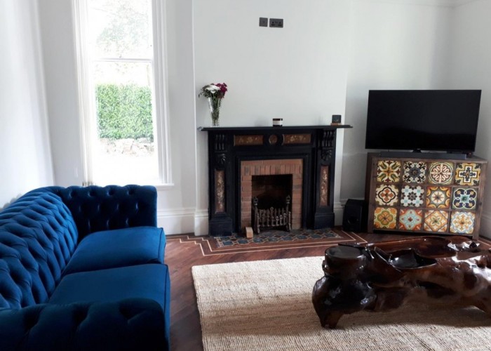 2. Livingroom