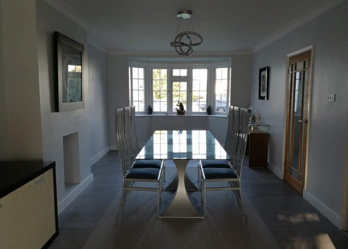 6. Diningroom