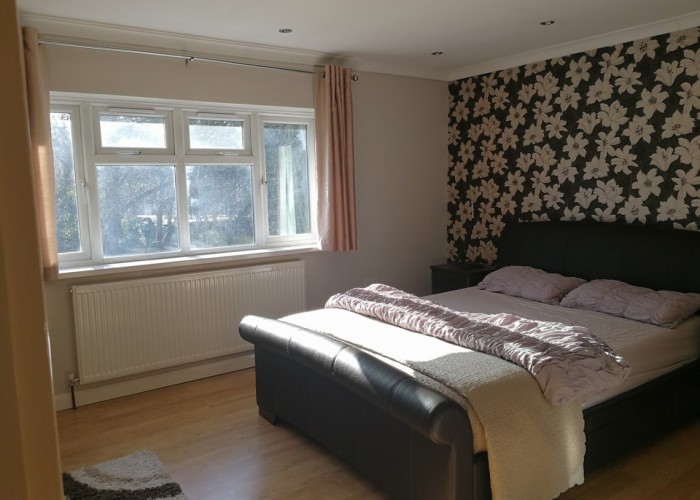 39. Bedroom (Master/En-Suite)