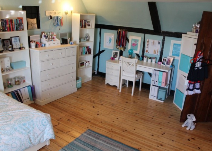 19. Bedroom (Childrens)