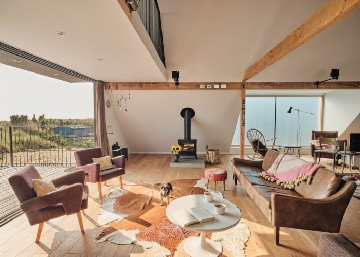 6. Livingroom, Balcony, Fireplace