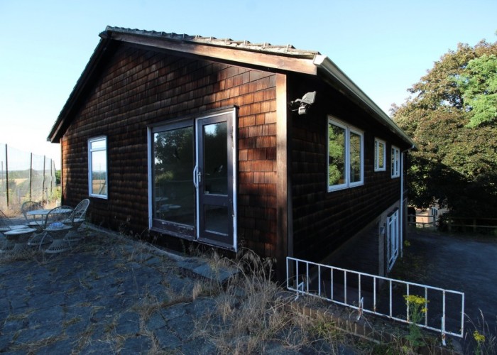 3. House / Cottage Exterior
