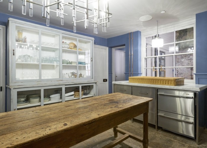 5. Kitchen (Rustic)