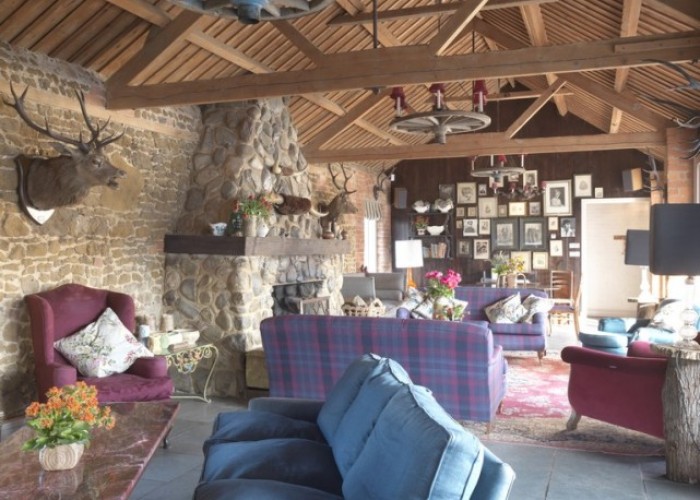 2. Livingroom