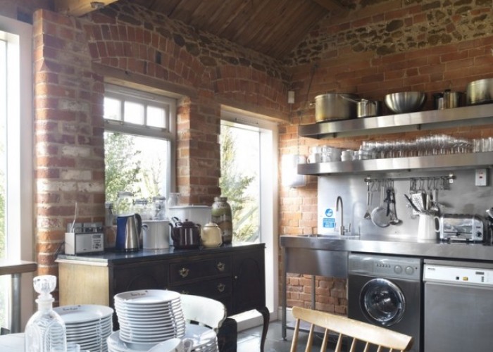5. Kitchen (Rustic)