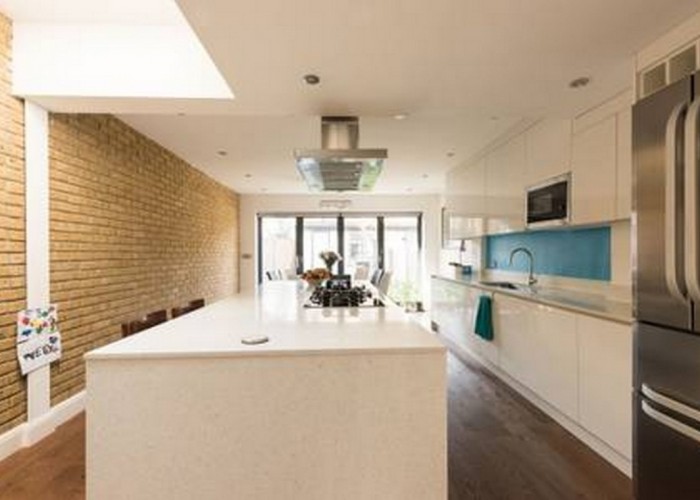 2. Kitchen (Cream or White units)