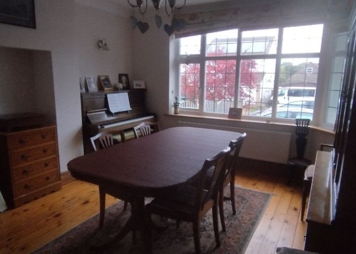 5. Diningroom