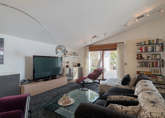 5. Livingroom