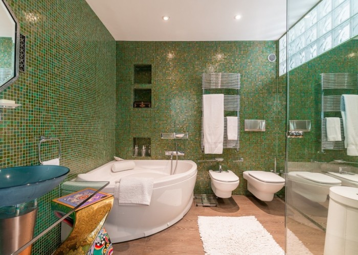 39. Bathroom