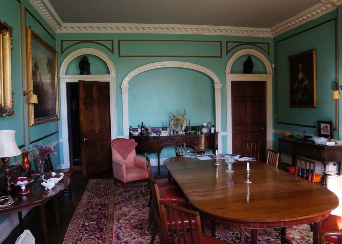 4. Diningroom