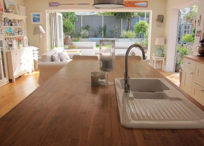 6. Kitchen
