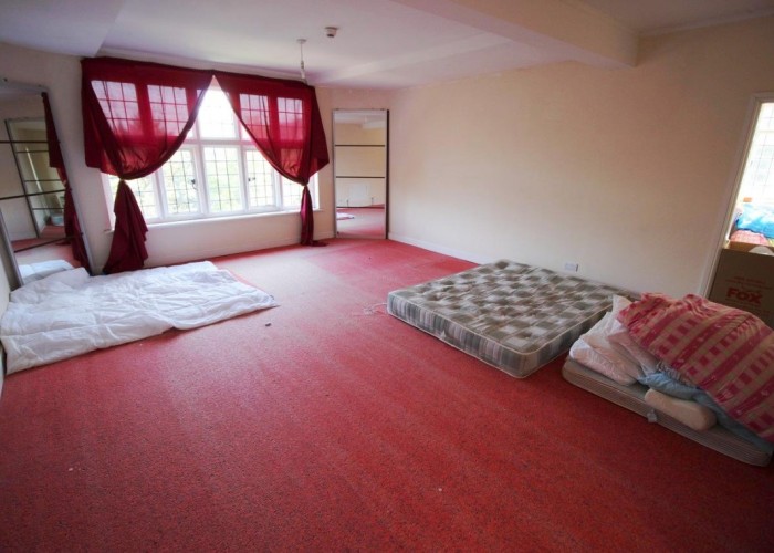 64. Bedroom (Double)