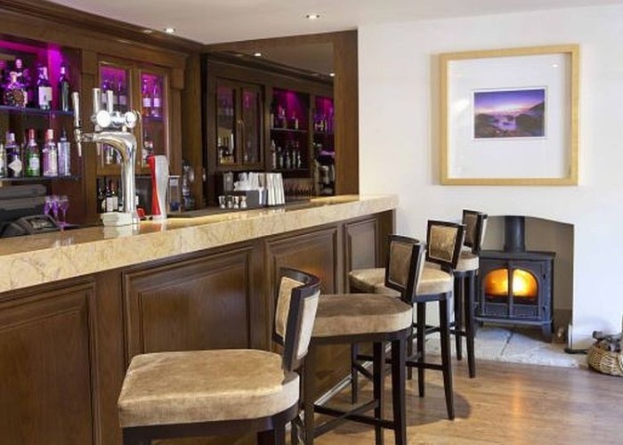 5. Pub / Bar / Club