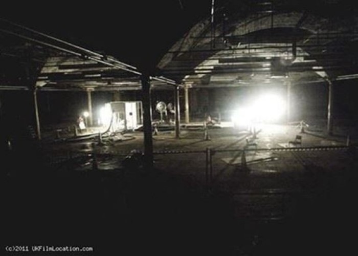 1. Warehouse (Dark)