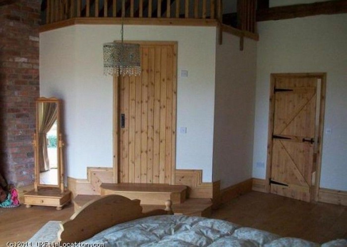 22. Bedroom (Master/En-Suite)