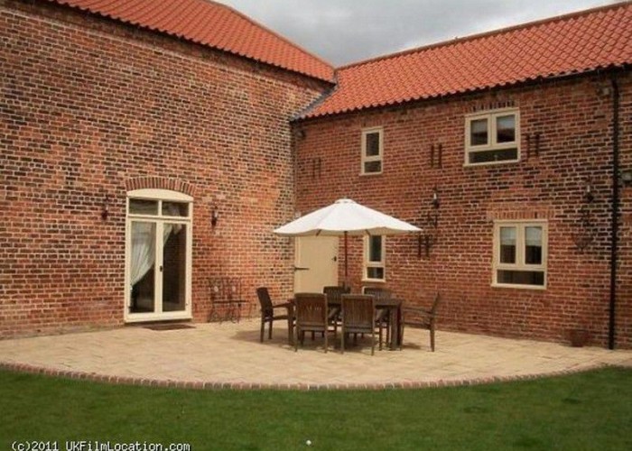 24. Patio / Veranda