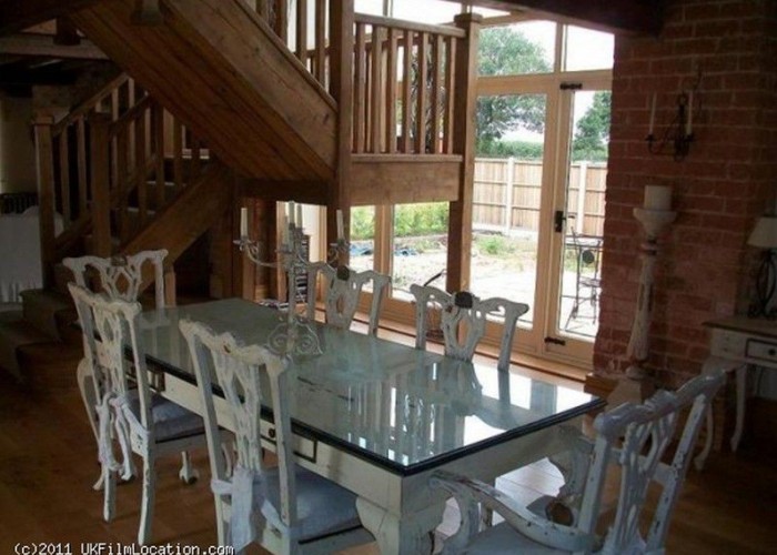 14. Diningroom