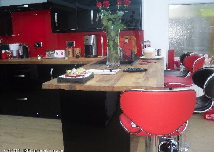4. Kitchen (With Island)