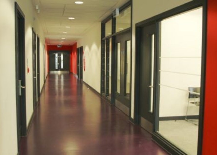 25. Corridor