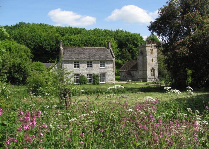 Film Location Hamlet with Arable Farm, Dorset