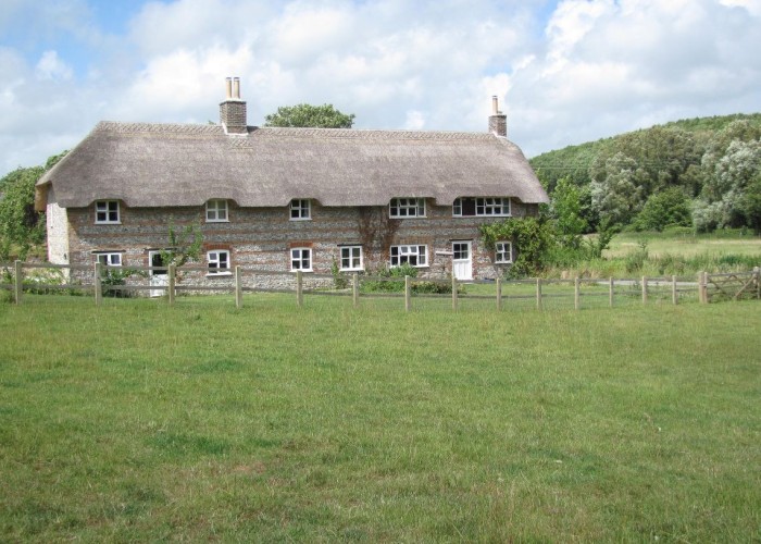 Film Location Hamlet with Arable Farm, Dorset