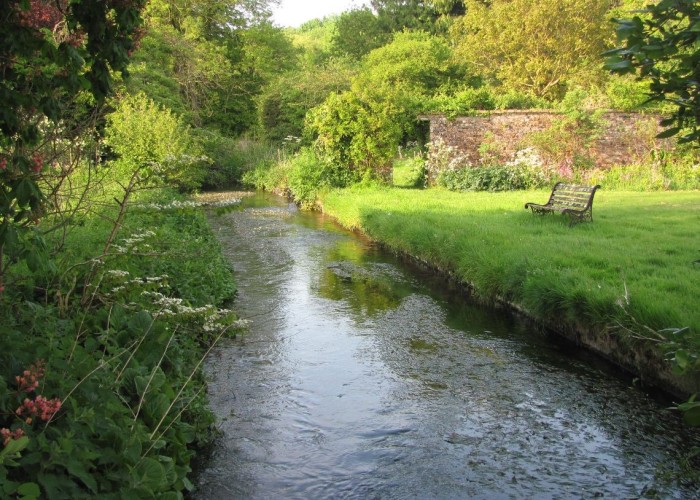 Film Location Hamlet with Arable Farm, Dorset