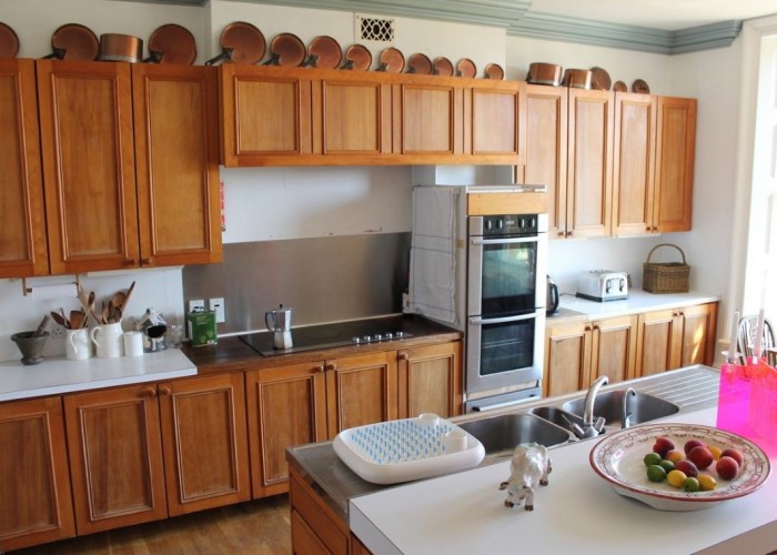 7. Kitchen (Wooden Units)