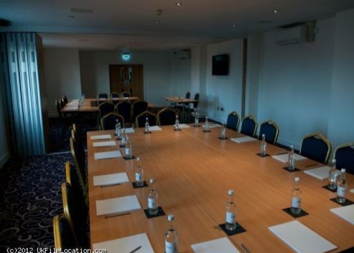2. Meeting Room