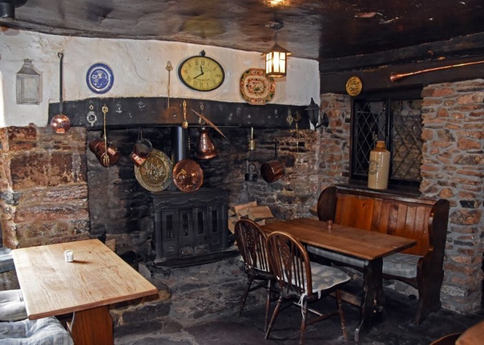 3. Fireplace, Pub / Bar