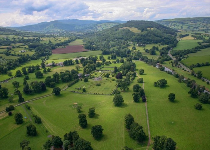 2. Barn, Countryside View, Farm, Field (Farmland)