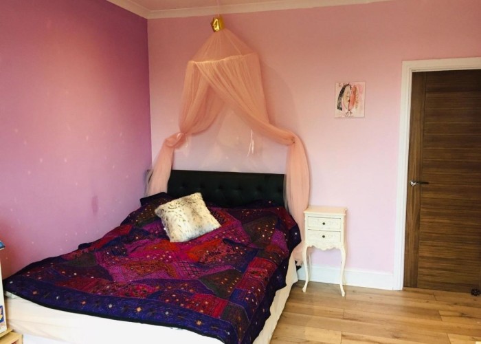 30. Bedroom (Childrens)