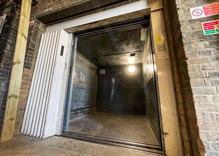 6. Lift (Industrial)