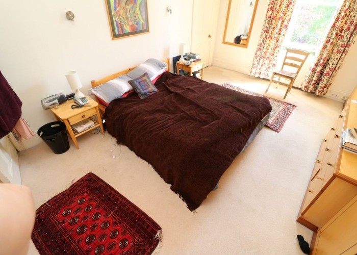 20. Bedroom (Master/En-Suite)