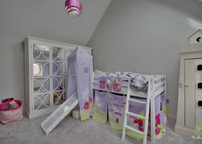 14. Bedroom (Childrens)