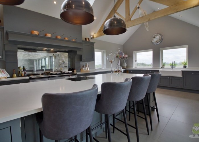 6. Diningroom