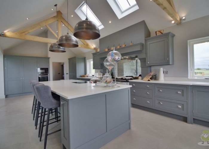 5. Kitchen (With Island), Kitchen (Coloured units), Kitchen (Modern), Coronavirus-Friendly