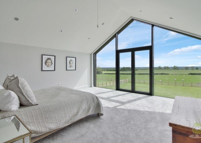 16. Bedroom (Double)