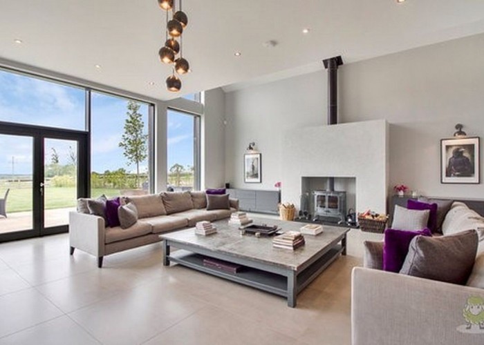 7. Livingroom, Windows, Fireplace, Open-plan