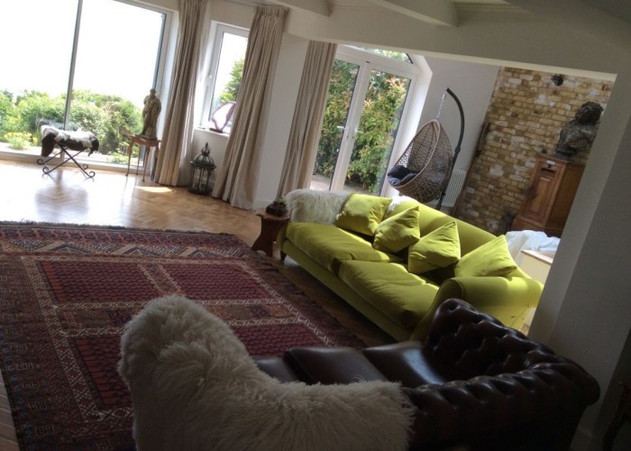 7. Livingroom