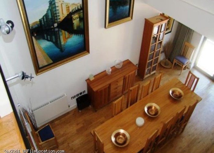 16. Diningroom