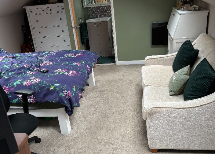 12. Bedroom (Double)