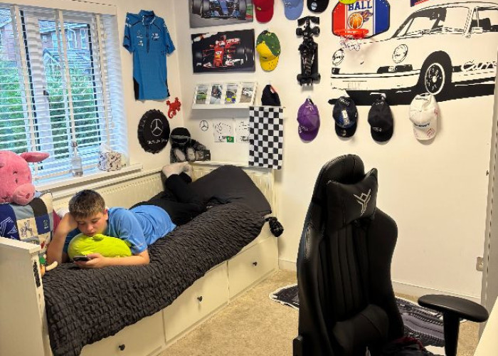 14. Bedroom (Childrens)