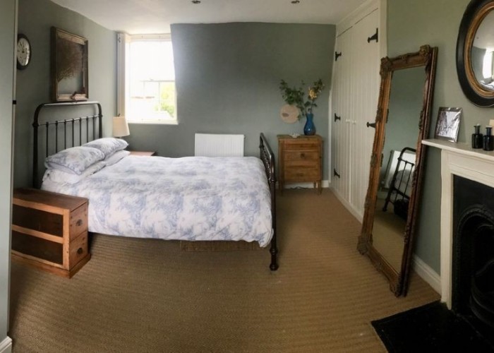 11. Bedroom (Master/En-Suite)