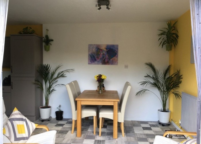7. Diningroom