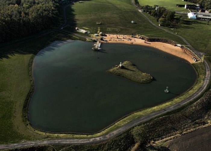 18. Lake / Pond