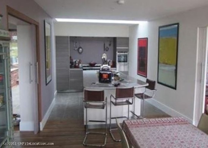 6. Kitchen (With Island)