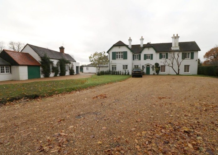 1. House / Cottage Exterior