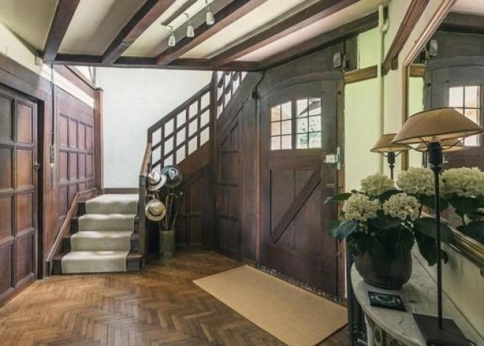 9. Stairway