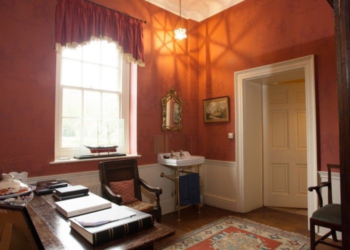 24. Home Office / Study