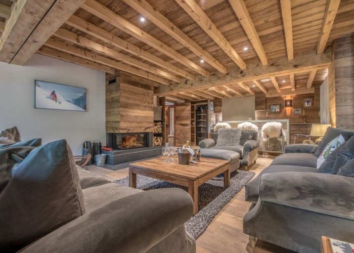 2. Livingroom